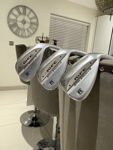 Rife spin groove wedge - groove, set